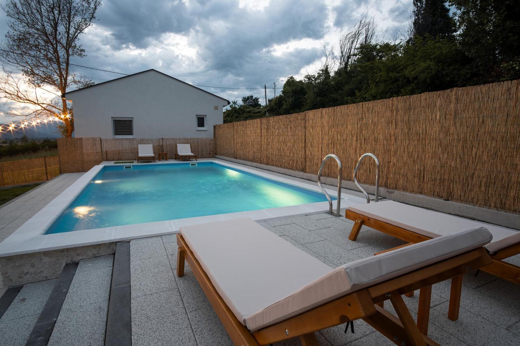 Natura Apartmani Ljubuški Extérieur photo
